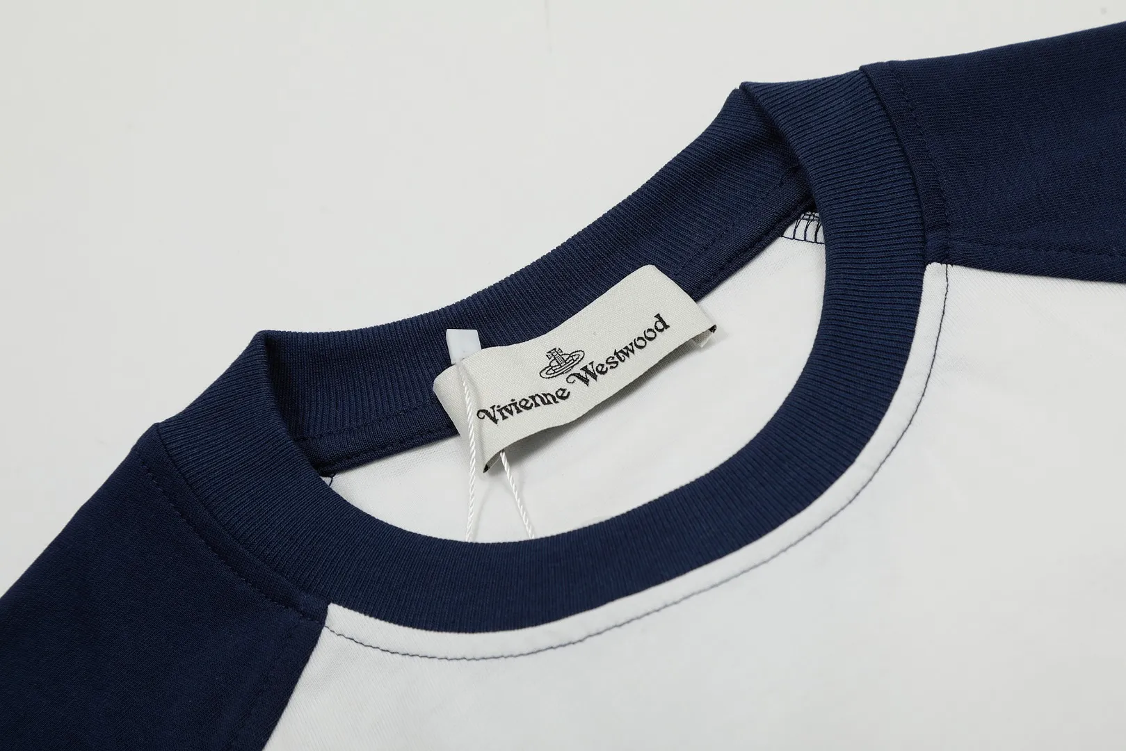 vivienne west wood The Queen Mother of the West Vivienne Saturn Raglan Color Block Short Sleeve VIVI 156# new fabrics have been washed twice at high temperature machine + water. It is the only one in the entire network that achieves 0 shrinkage. The Solona thread is arranged. The threaded neckline does not deform. It is tight and dense. Welcome to compare. The full range of correct accessories. Every detail is completely restored and can be stretched directly.